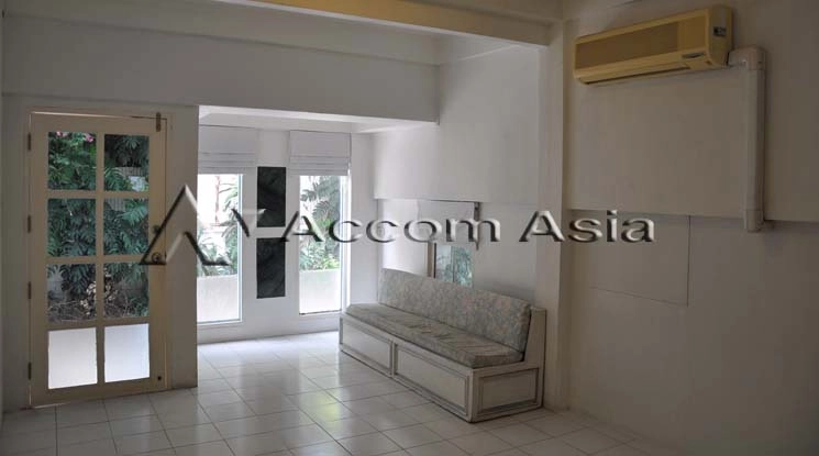  1  5 br Townhouse For Rent in Sukhumvit ,Bangkok BTS Ekkamai 13000795