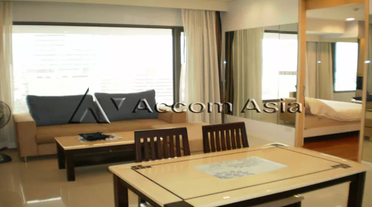  1 Bedroom  Condominium For Rent & Sale in Sathorn, Bangkok  near MRT Khlong Toei (13000811)