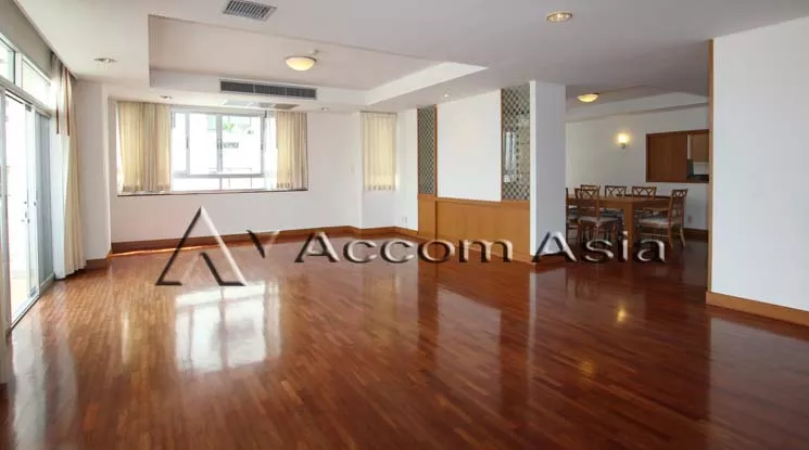 unit 3 Bedrooms  Apartment For Rent in Sukhumvit, Bangkok  near BTS Phrom Phong (13000815)