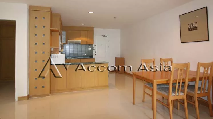  2 Bedrooms  Condominium For Rent in Ploenchit, Bangkok  near BTS Ratchadamri (13000827)