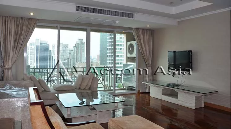 Big Balcony |  Kids Friendly Space Apartment  3 Bedroom for Rent BTS Phrom Phong in Sukhumvit Bangkok
