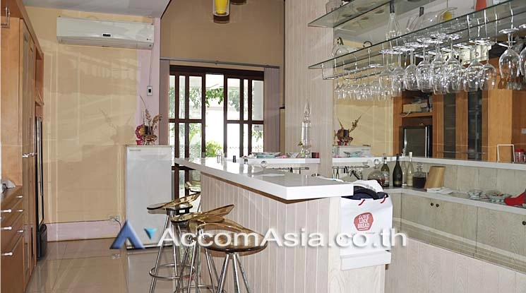 6  4 br Townhouse For Sale in Phaholyothin ,Bangkok BTS Ari 13000895