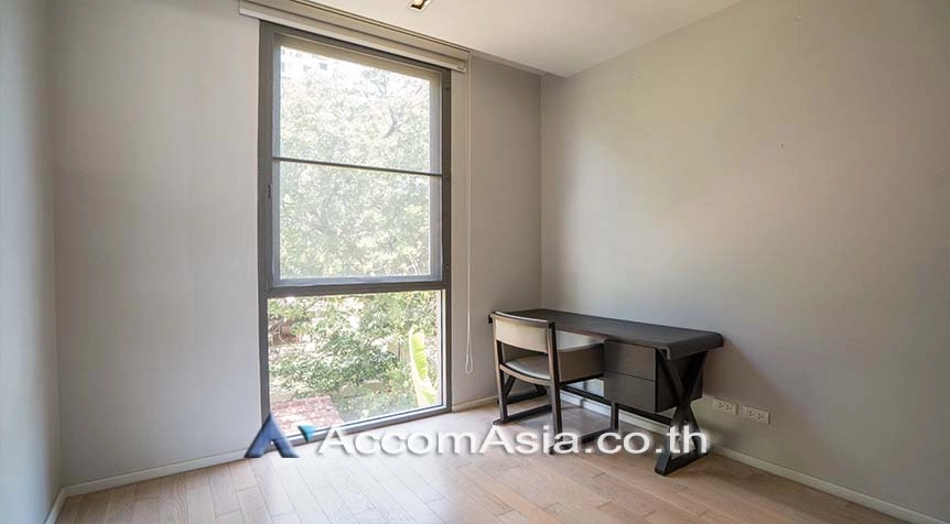 unit 3 Bedrooms  Apartment For Rent & Sale in Sukhumvit, Bangkok  near BTS Thong Lo (13000910)