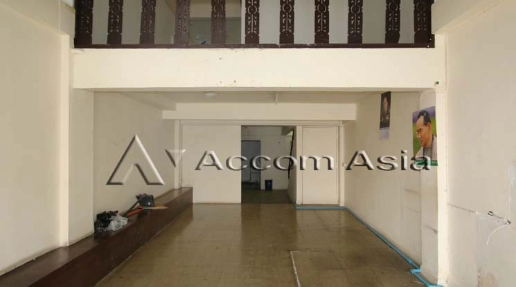  2  Studio Townhouse For Rent in Sukhumvit ,Bangkok BTS Thong Lo 13000929