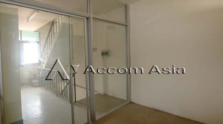 9  Studio Townhouse For Rent in Sukhumvit ,Bangkok BTS Thong Lo 13000929