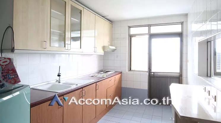 4  3 br Condominium For Rent in Sukhumvit ,Bangkok BTS Phrom Phong at Royal Castle 13000998