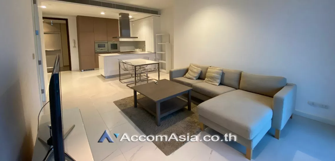  1 Bedroom  Condominium For Rent in Ploenchit, Bangkok  near BTS Ratchadamri (13001020)