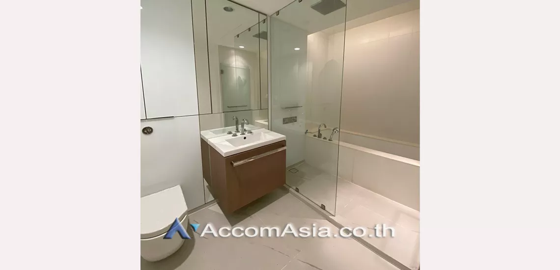 8  1 br Condominium For Rent in Ploenchit ,Bangkok BTS Ratchadamri - MRT Silom at 185 Rajadamri 13001020