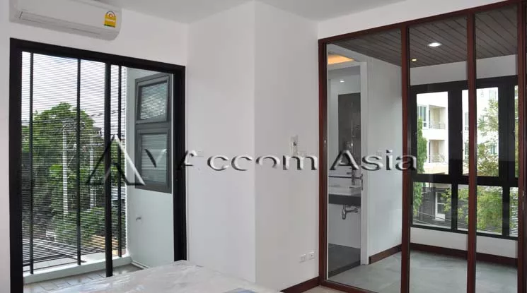 10  1 br Apartment For Rent in Sukhumvit ,Bangkok BTS Ekkamai at Urban space in Bangkok 13001026