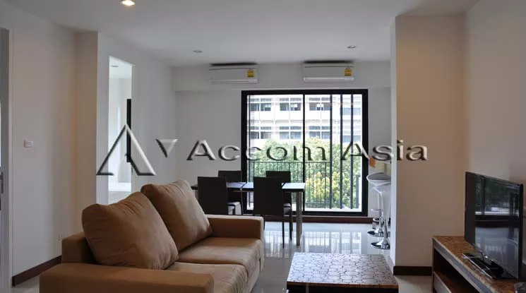 unit 3 Bedrooms  Apartment For Rent in Sukhumvit, Bangkok  near BTS Ekkamai (13001028)