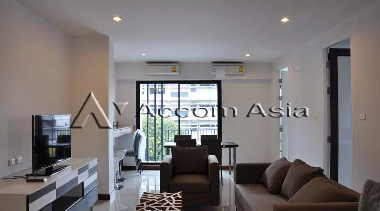 unit 3 Bedrooms  Apartment For Rent in Sukhumvit, Bangkok  near BTS Ekkamai (13001029)