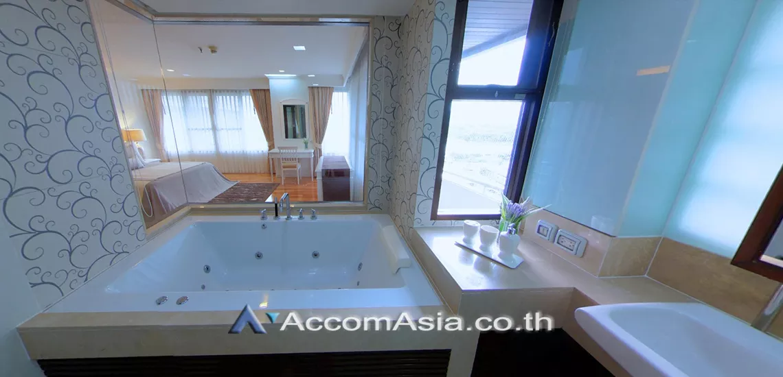 10  4 br Apartment For Rent in Sukhumvit ,Bangkok BTS Asok - MRT Sukhumvit at Warm Family Atmosphere 13001041