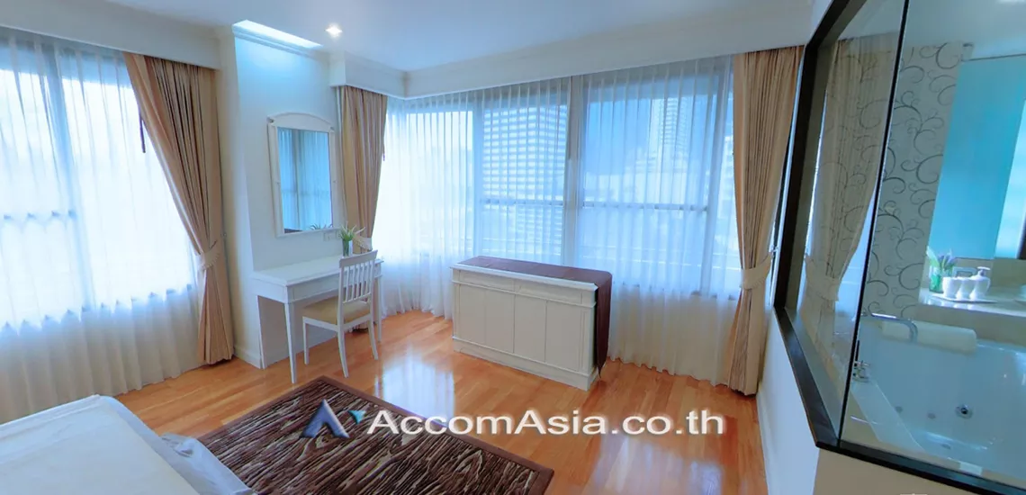 6  4 br Apartment For Rent in Sukhumvit ,Bangkok BTS Asok - MRT Sukhumvit at Warm Family Atmosphere 13001041