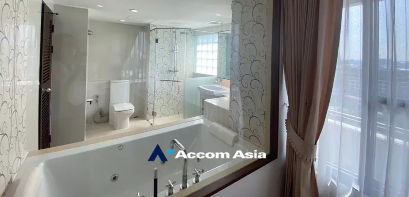 15  3 br Apartment For Rent in Sukhumvit ,Bangkok BTS Asok - MRT Sukhumvit at Warm Family Atmosphere 13001043