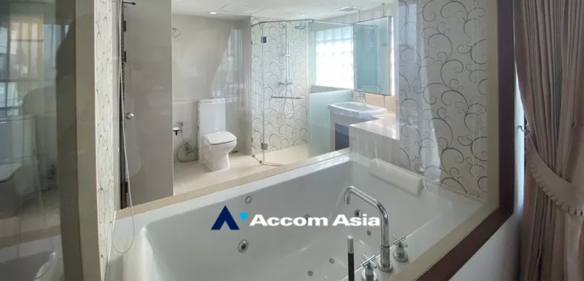 17  3 br Apartment For Rent in Sukhumvit ,Bangkok BTS Asok - MRT Sukhumvit at Warm Family Atmosphere 13001043