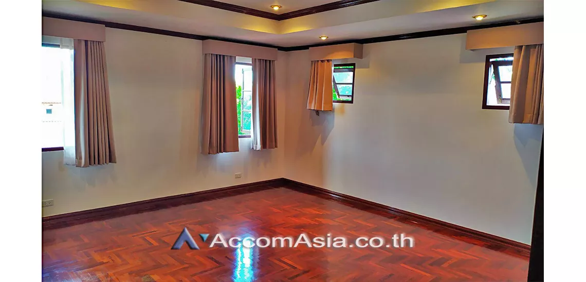 19  5 br House For Rent in  ,Samutprakan BTS Bearing at Moo Baan Ladawan Srinakarin 13001078