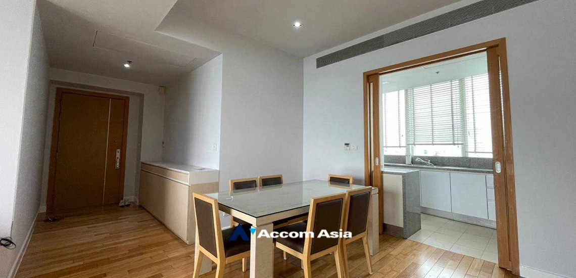 unit 3 Bedrooms  Condominium For Rent in Sukhumvit, Bangkok  near BTS Asok - MRT Sukhumvit (13001104)