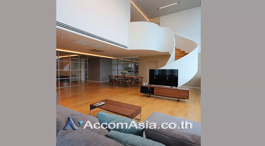 Duplex Condo |  4 Bedrooms  Apartment For Rent in Sukhumvit, Bangkok  near BTS Phrom Phong (13001220)