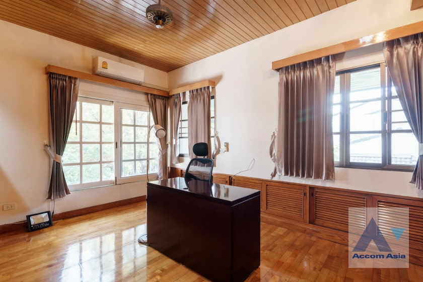 8  4 br House For Rent in Sathorn ,Bangkok BTS Chong Nonsi - MRT Lumphini 13001223