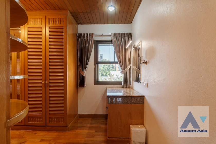 11  4 br House For Rent in Sathorn ,Bangkok BTS Chong Nonsi - MRT Lumphini 13001223