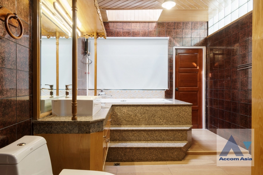 14  4 br House For Rent in Sathorn ,Bangkok BTS Chong Nonsi - MRT Lumphini 13001223