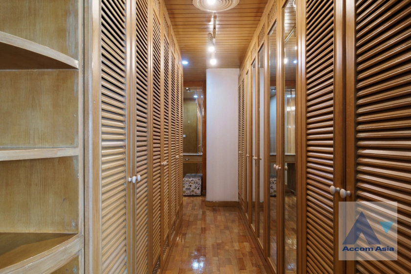 12  4 br House For Rent in Sathorn ,Bangkok BTS Chong Nonsi - MRT Lumphini 13001223