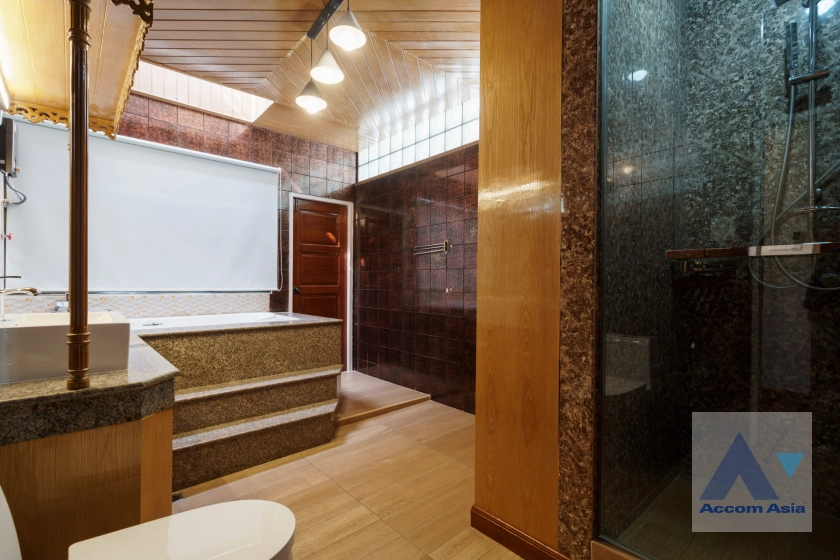 13  4 br House For Rent in Sathorn ,Bangkok BTS Chong Nonsi - MRT Lumphini 13001223