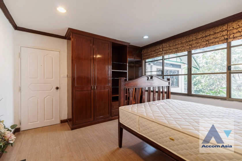 23  4 br House For Rent in Sathorn ,Bangkok BTS Chong Nonsi - MRT Lumphini 13001223