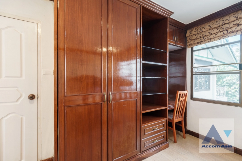 24  4 br House For Rent in Sathorn ,Bangkok BTS Chong Nonsi - MRT Lumphini 13001223