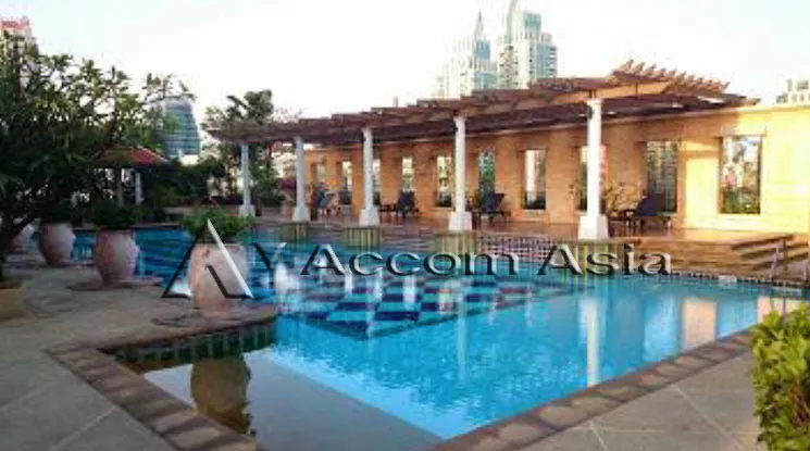 unit 2 Bedrooms  Condominium For Rent in Ploenchit, Bangkok  near BTS Chitlom (13001270)