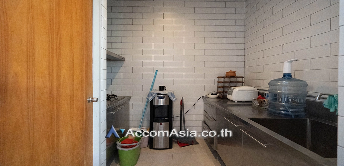 10  4 br House For Rent in Sukhumvit ,Bangkok BTS Thong Lo 13001297
