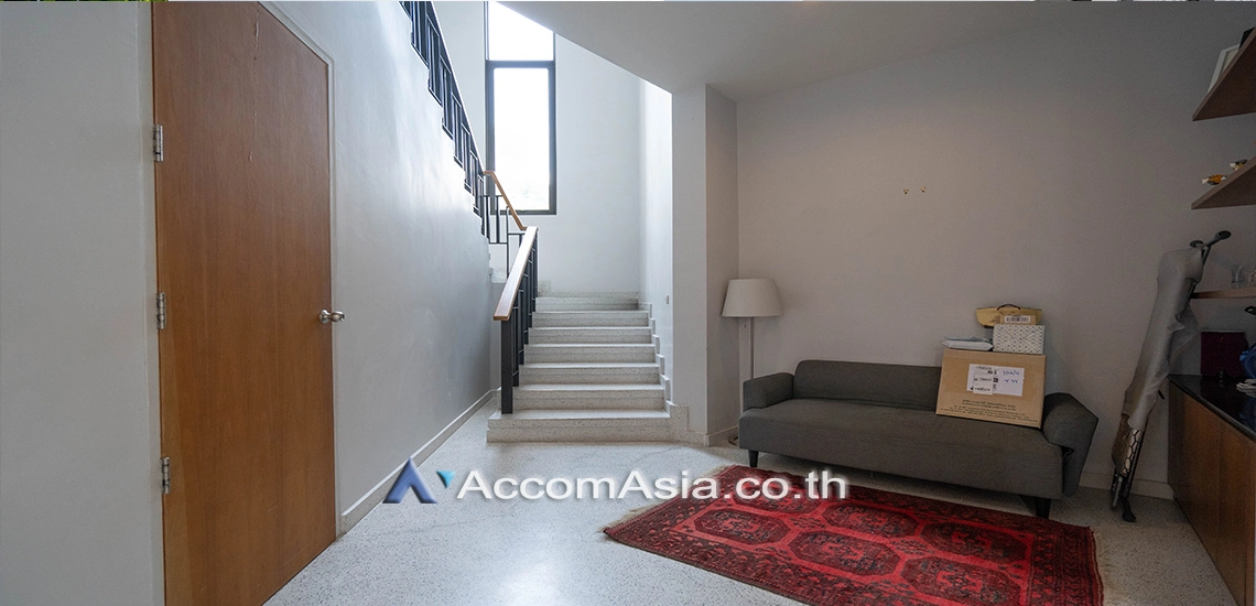 22  4 br House For Rent in Sukhumvit ,Bangkok BTS Thong Lo 13001297