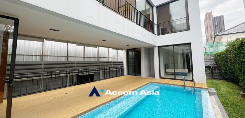 Private Swimming Pool house for rent in Sukhumvit, Bangkok Code 13001298