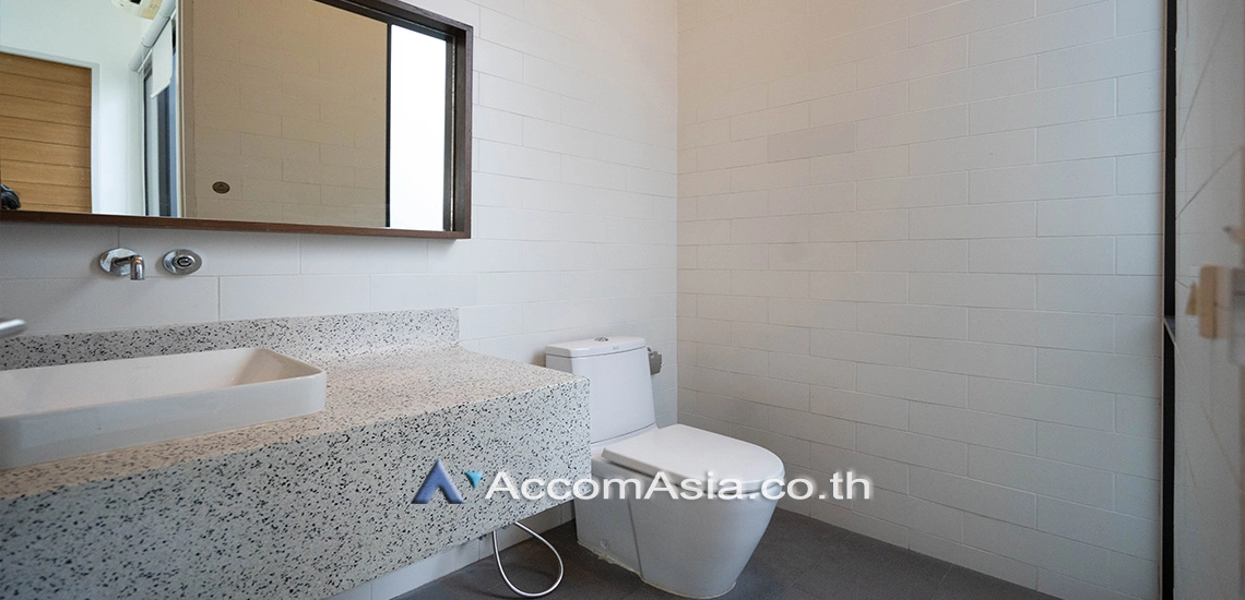 16  4 br House For Rent in Sukhumvit ,Bangkok BTS Thong Lo 13001299