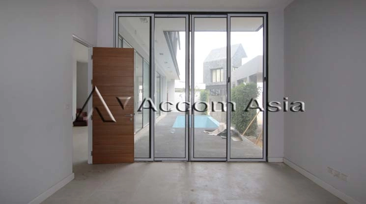 5  4 br House for rent and sale in Sukhumvit ,Bangkok BTS Thong Lo 13001300