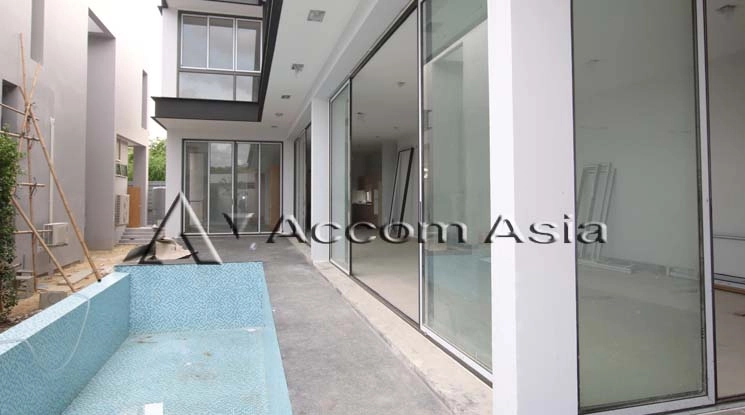 9  4 br House for rent and sale in Sukhumvit ,Bangkok BTS Thong Lo 13001300