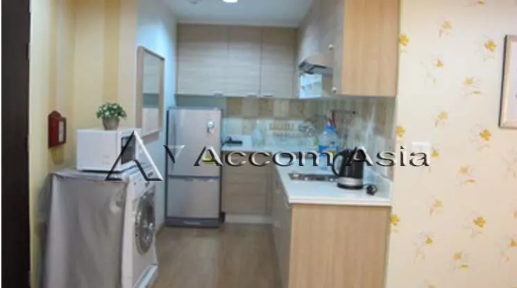  1 Bedroom  Condominium For Sale in Sukhumvit, Bangkok  near BTS Ekkamai (13001309)