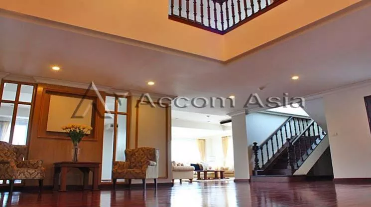  Classic Elegance Residence Apartment  4 Bedroom for Rent BTS Ploenchit in Ploenchit Bangkok