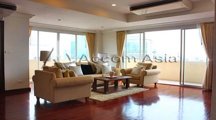  4 Bedrooms  Apartment For Rent in Ploenchit, Bangkok  near BTS Ploenchit (10216)