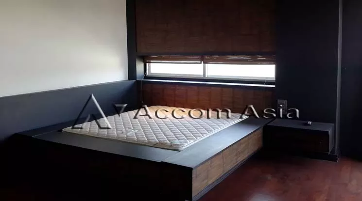 6  2 br Condominium For Sale in Pattaya ,Chon Buri  at Set on a private beach 13001359