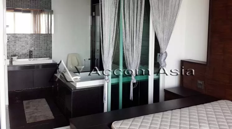 7  2 br Condominium For Sale in Pattaya ,Chon Buri  at Set on a private beach 13001359
