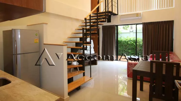 unit 2 Bedrooms  Apartment For Rent in Silom, Bangkok  near BTS Sala Daeng (13001385)