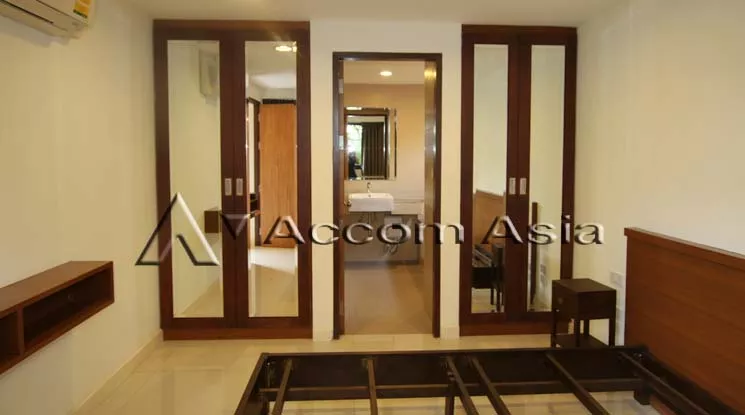 7  2 br Apartment For Rent in Silom ,Bangkok BTS Sala Daeng at Elegantly Furnished 13001385