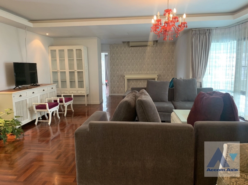 unit 3 Bedrooms  Condominium For Rent in Sathorn, Bangkok  near MRT Lumphini (13001417)