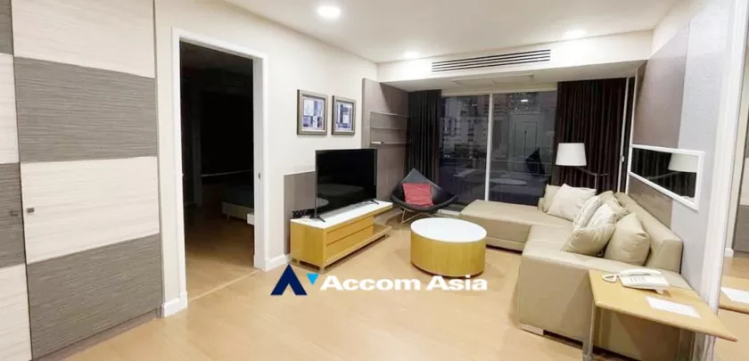  3 Bedrooms  Condominium For Rent in Silom, Bangkok  near MRT Sam Yan (20884)