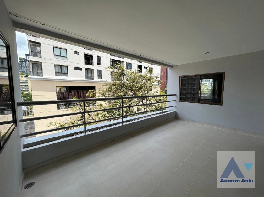 13  3 br Apartment For Rent in Sukhumvit ,Bangkok BTS Phrom Phong at 10 Mins from BTS with Shuttle Bus Service 13001421