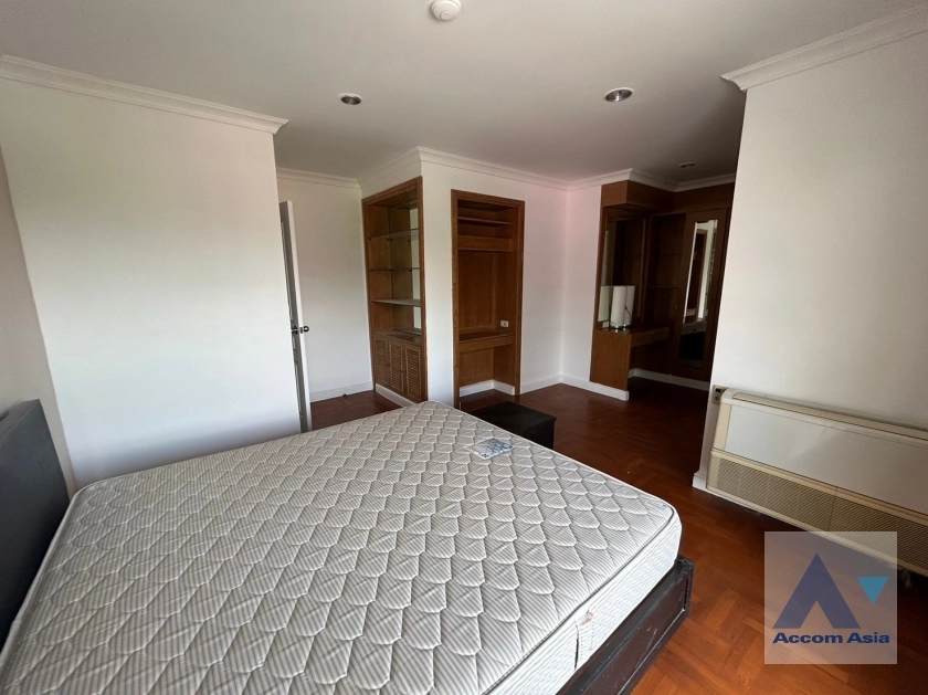 8  3 br Apartment For Rent in Sukhumvit ,Bangkok BTS Phrom Phong at 10 Mins from BTS with Shuttle Bus Service 13001421