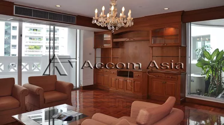 Pet friendly |  4 Bedrooms  Apartment For Rent in Sukhumvit, Bangkok  near BTS Asok - MRT Sukhumvit (13001449)