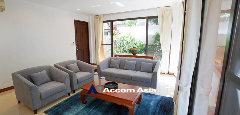 5  3 br House For Rent in Sukhumvit ,Bangkok BTS Phrom Phong at House in Compound 13001450