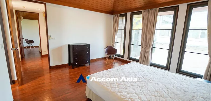 15  3 br House For Rent in Sukhumvit ,Bangkok BTS Phrom Phong at House in Compound 13001450